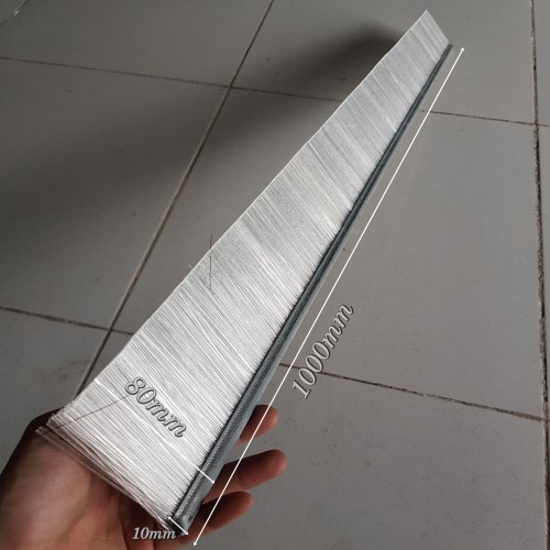 Strip brush