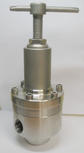 Piston sensing pressure reducing valve