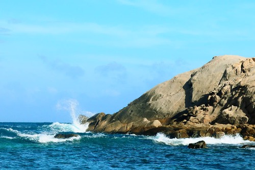 Vinh Hy bay tour