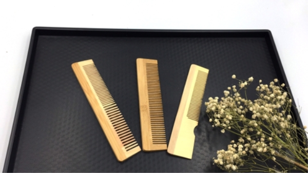 Bamboo hair comb