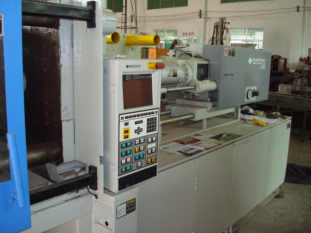 Sumitomo Injection Molding Machine