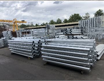 Hot-dip galvanized guardrails