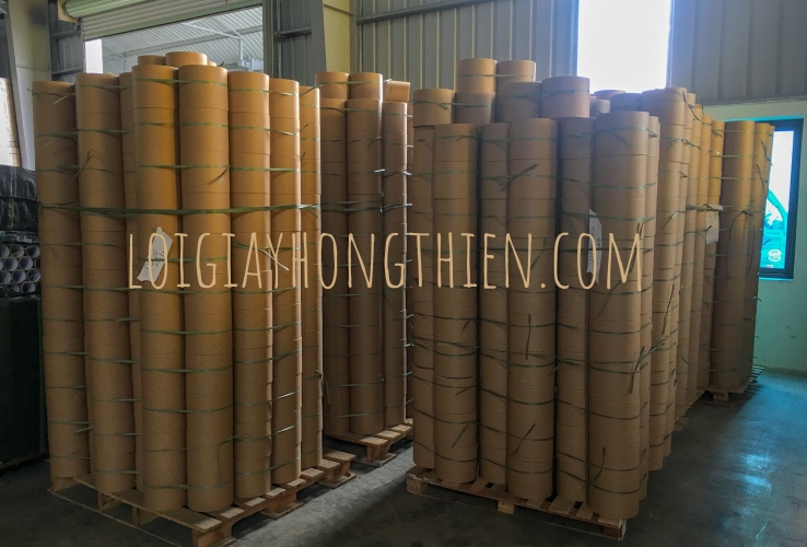 Paper tube for plastic strap