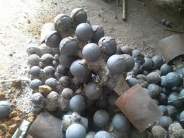 Grinding balls