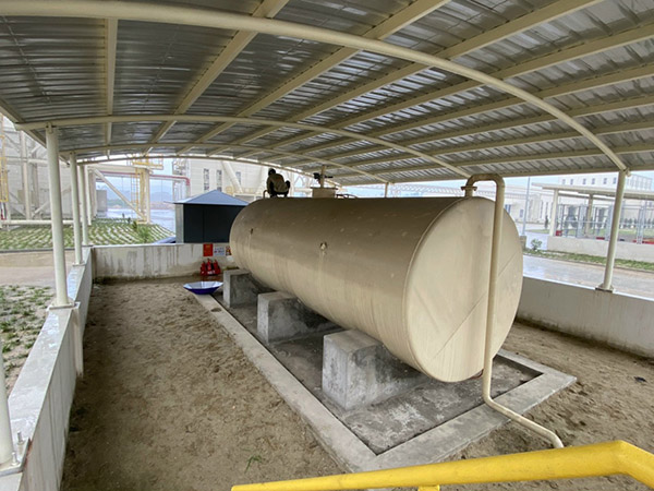 Industrial tank construction and installation