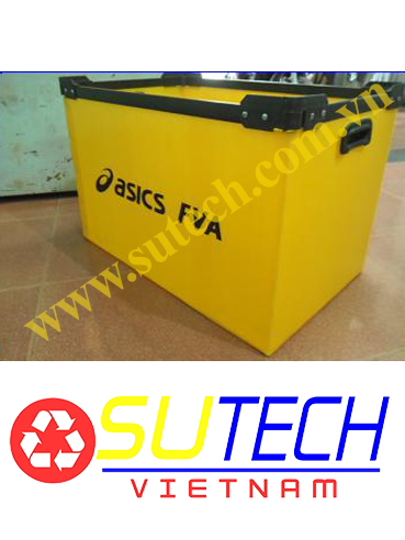 Plastic box
