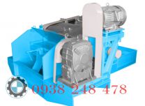 Roll cutting machine