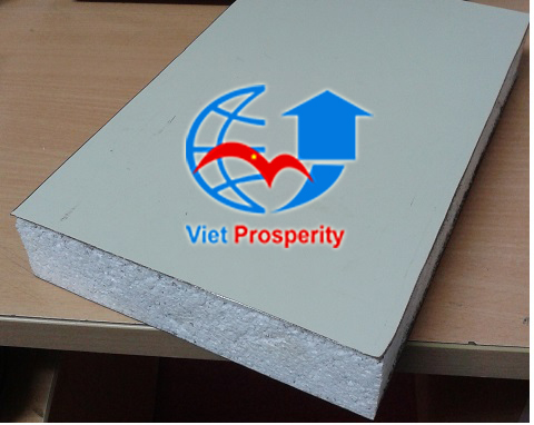 Sandwich panel