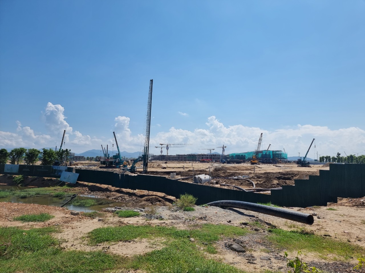 Pile driving construction