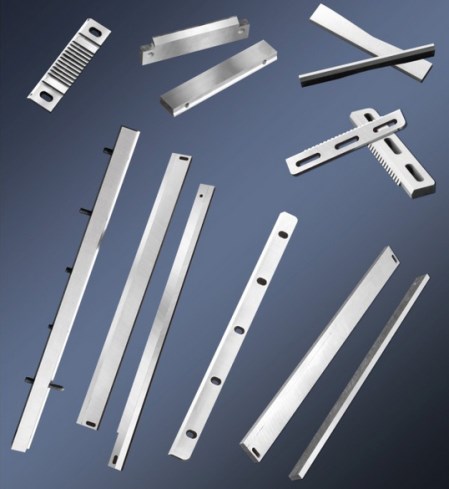 Blade for paper industry
