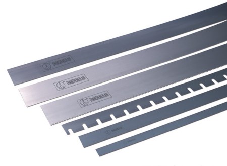 Blade for paper industry