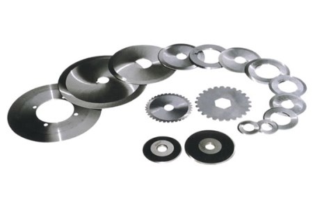 Blade for paper industry