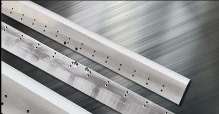 Blade for cardboard packaging industry