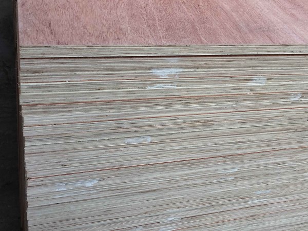 Packing plywood
