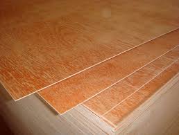 Veneer faced plywood