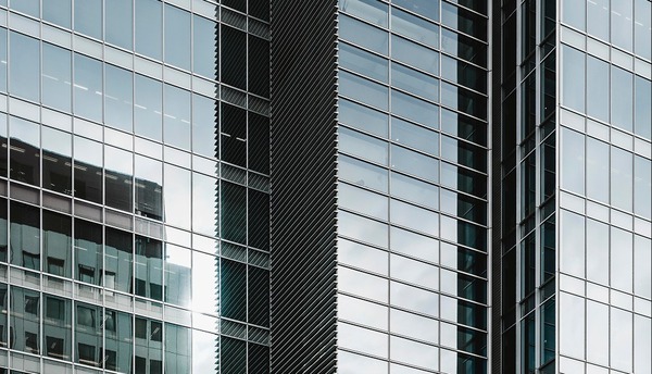 Aluminum curtain wall