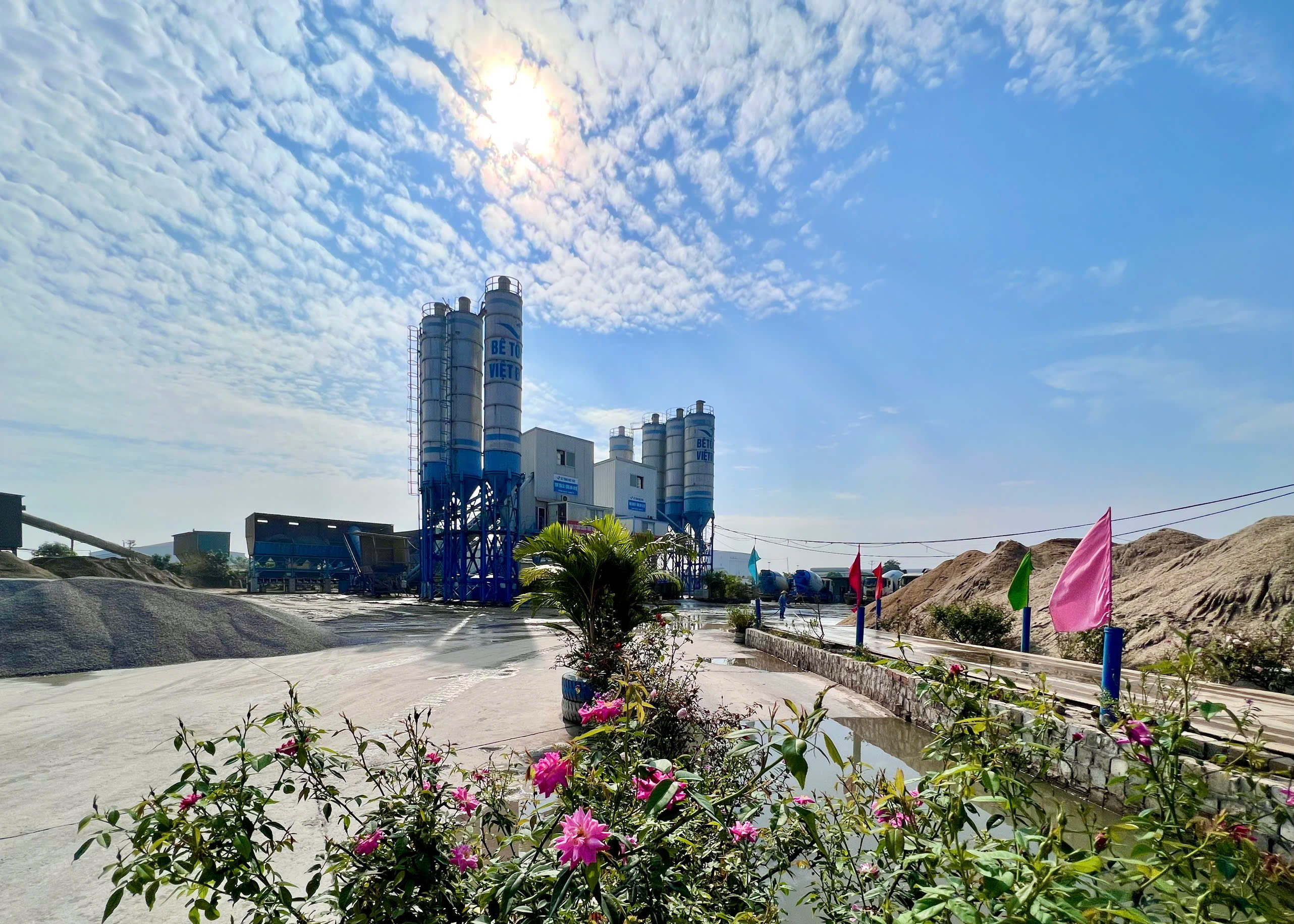Construction Images of Viet Duc Concrete Projects