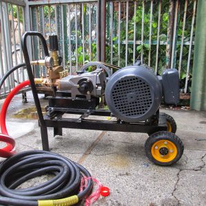 High-pressure pump heads