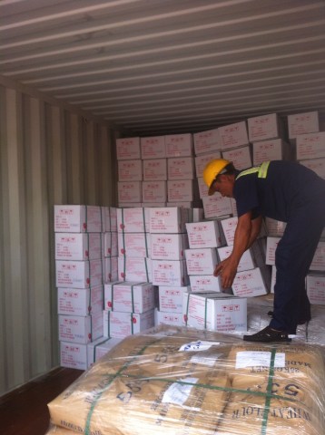 Loading and unloading service