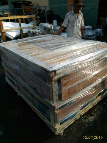 International retail shipping