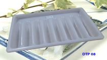 Formed plastic tray for seafood