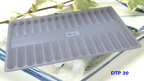 Formed plastic tray for seafood