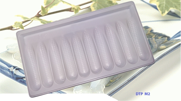 Formed plastic tray for seafood