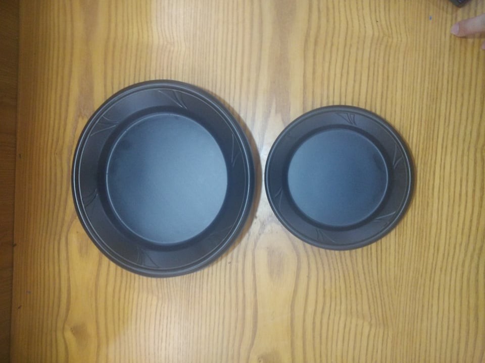 Plastic plate