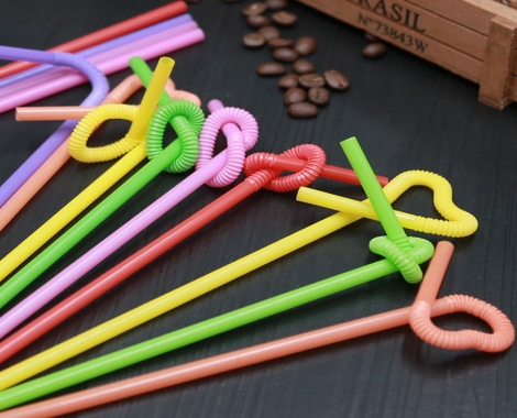 Artistic bent straws