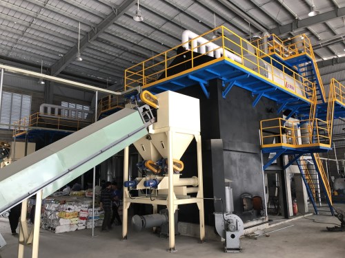 Burning fluidised bed boiler