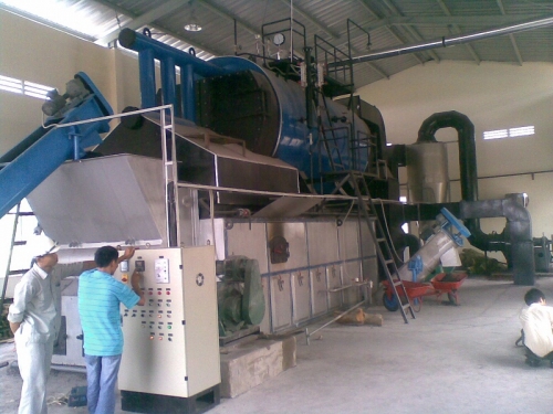 Chain grate steam boiler