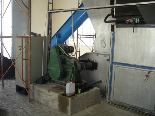 Chain grate steam boiler