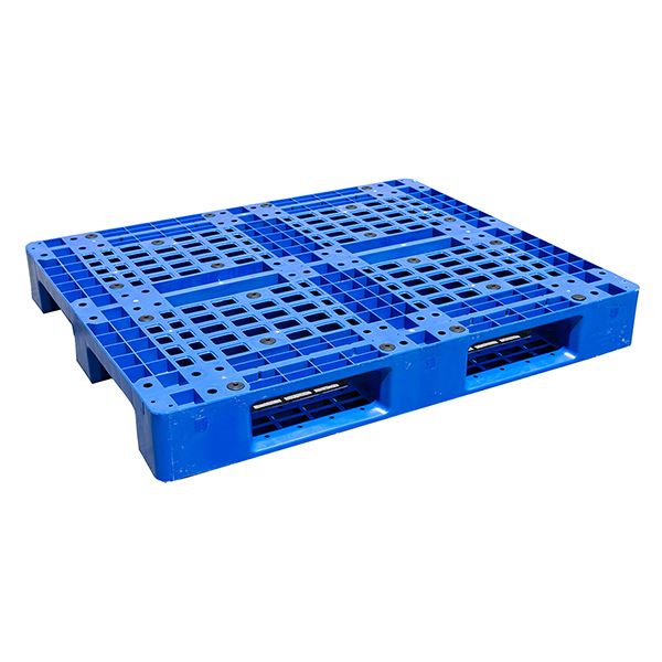 Plastic pallet