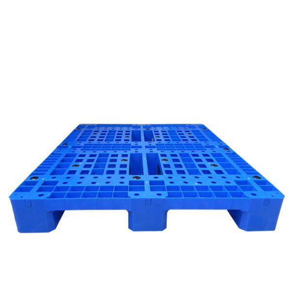 Plastic pallet