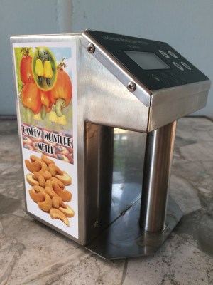 Cashew nut moisture analyzer