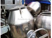 Concrete mixing machine