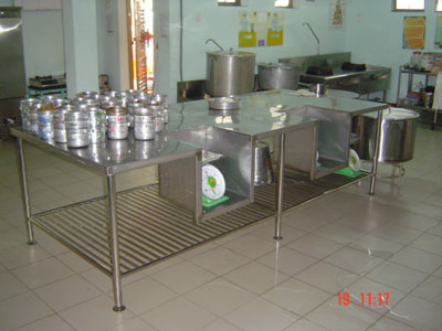 Stainless steel kitchen equipment
