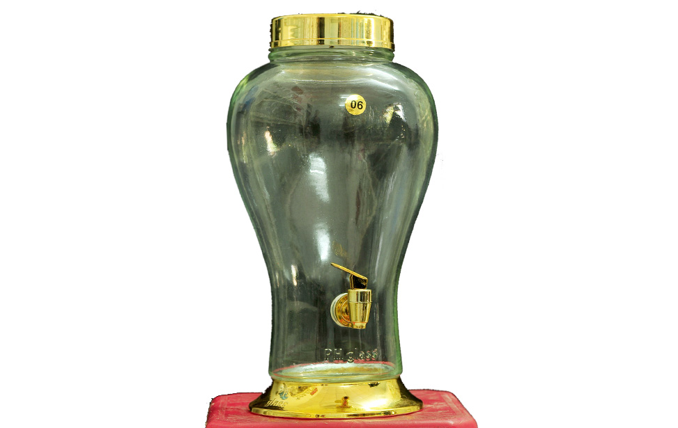 Glass bottle