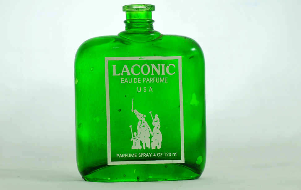 Cosmetic bottle