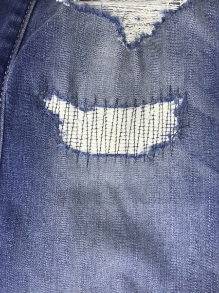 Zig zac sewing on jeans
