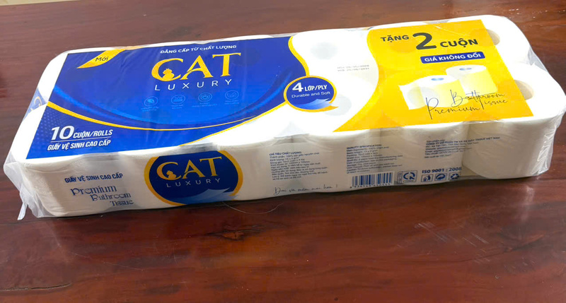 CAT luxury premium 4-ply coreless toilet tissue