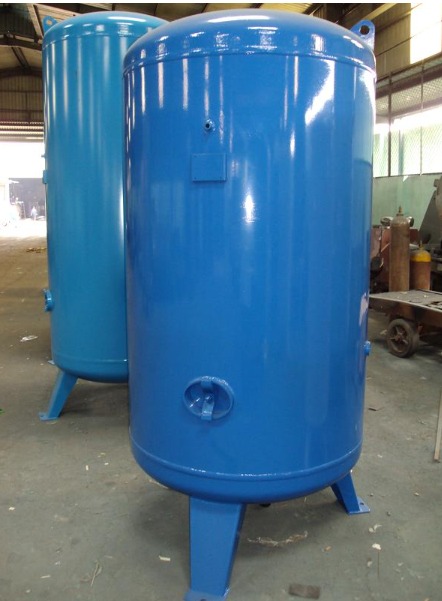 Compressed air receiver tanks