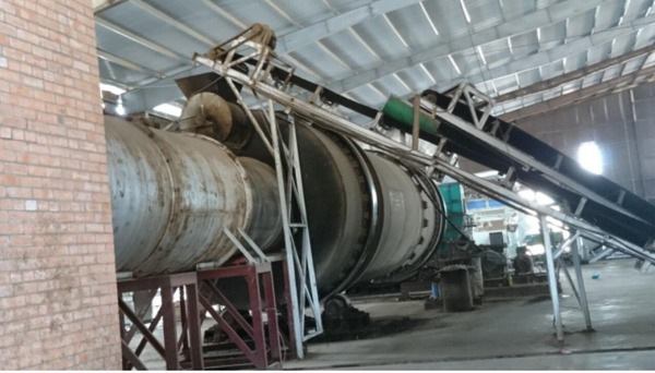 Sawdust drying systems