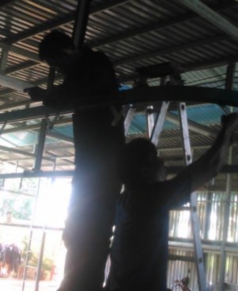 Overhead conveyor