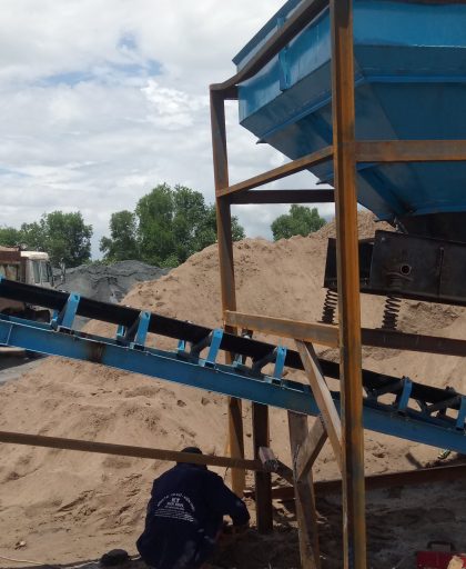 Vibro sifter machine and conveyor