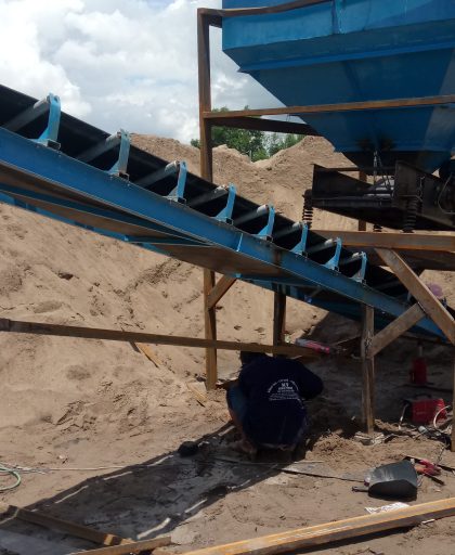 Vibro sifter machine and conveyor