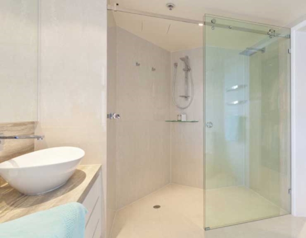 Glass shower door