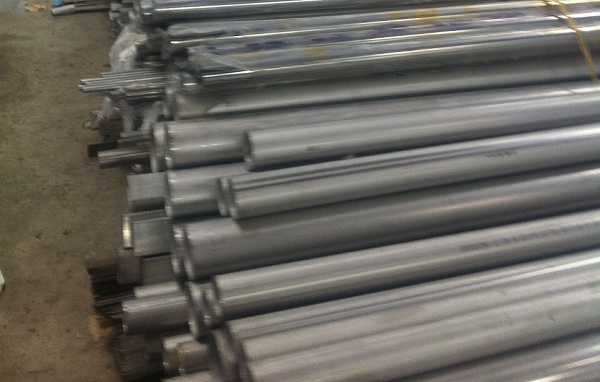 Stainless steel pipe