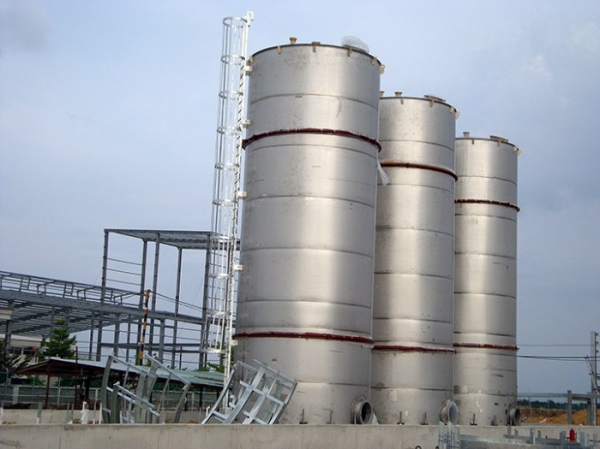 Large industrial tank system