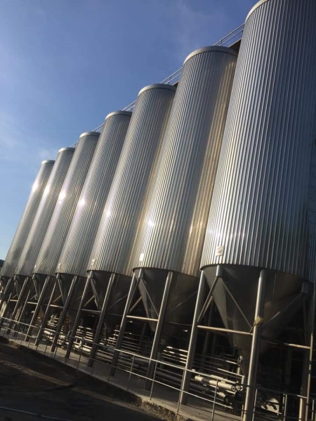 Intermediate industrial tank system